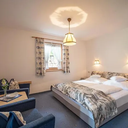 Gaesteheim Auwitsch 3* 메이른호픈