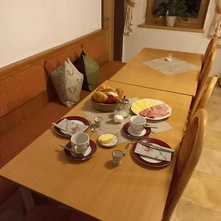 Nocleg ze śniadaniem Gaesteheim Auwitsch *