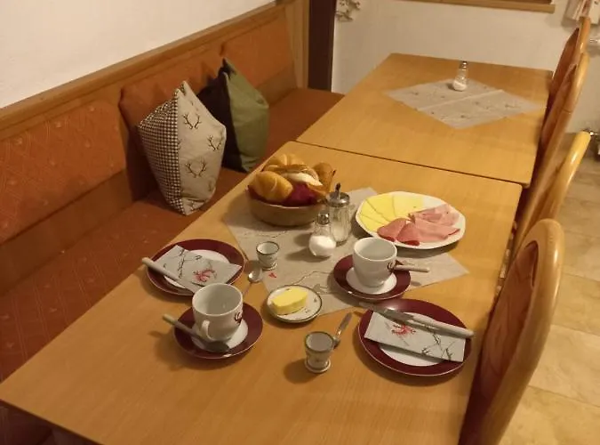 住宿加早餐酒店 Gaesteheim Auwitsch 3*